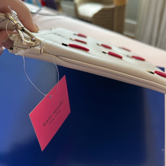 Unique NWT Kate Spade Apple Toss Flocked Pouch Wristlet - Picture 12 of 16